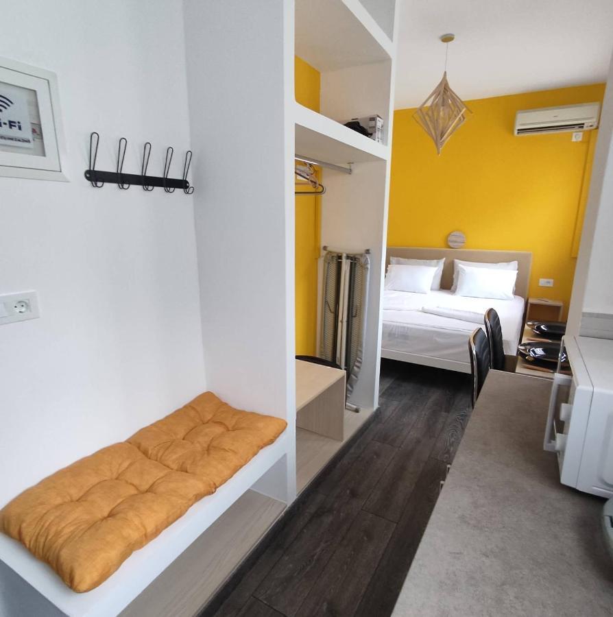 Petmeza Apartment 2 By Dimitropoulos Aigio Bagian luar foto